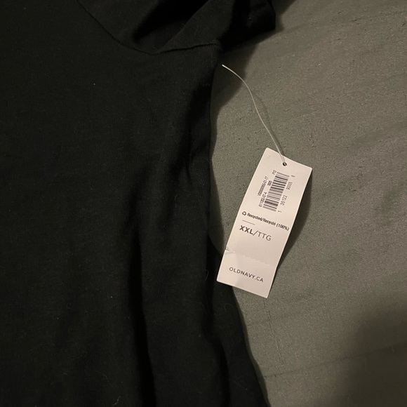 Old Navy Classic Tee - Picture 3 of 3